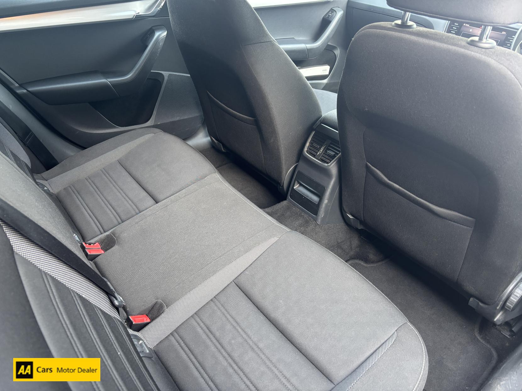 Skoda Octavia 1.5 TSI ACT SE Drive Hatchback 5dr Petrol DSG Euro 6 (s/s) (150 ps)