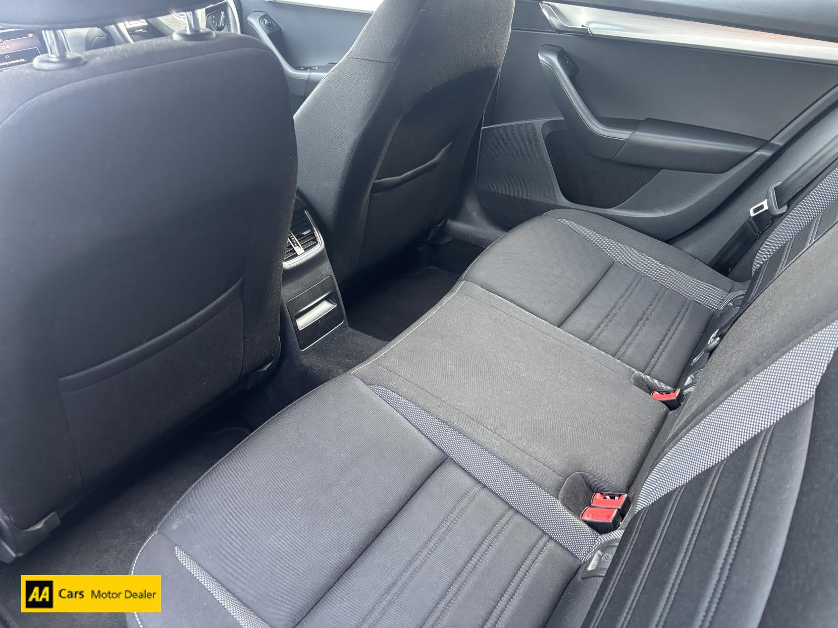 Skoda Octavia 1.5 TSI ACT SE Drive Hatchback 5dr Petrol DSG Euro 6 (s/s) (150 ps)