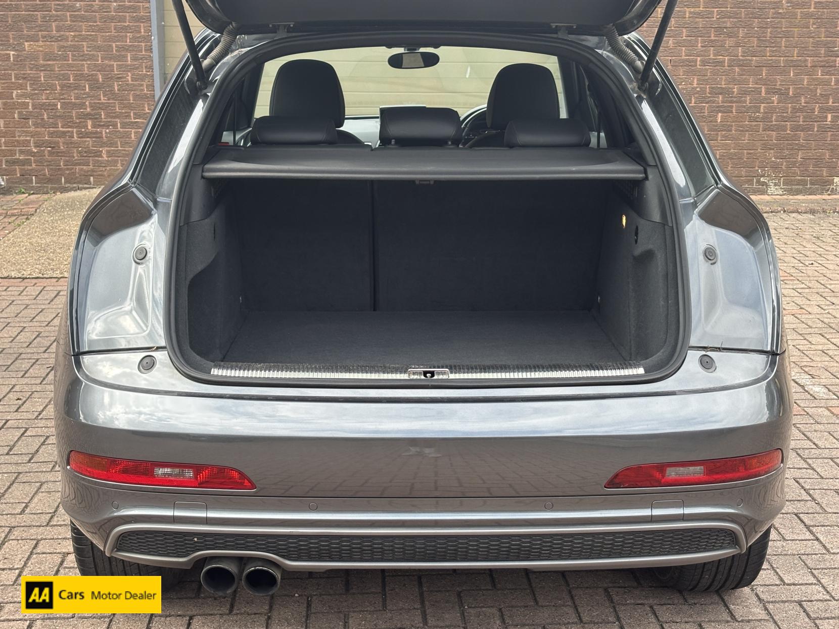 Audi Q3 2.0 TFSI S line SUV 5dr Petrol Manual quattro Euro 5 (s/s) (170 ps)