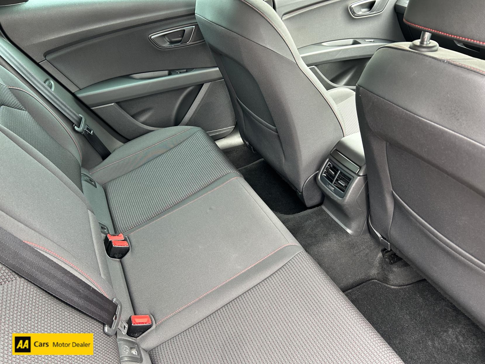 SEAT Leon 2.0 TDI FR Technology ST 5dr Diesel Manual Euro 6 (s/s) (150 ps)
