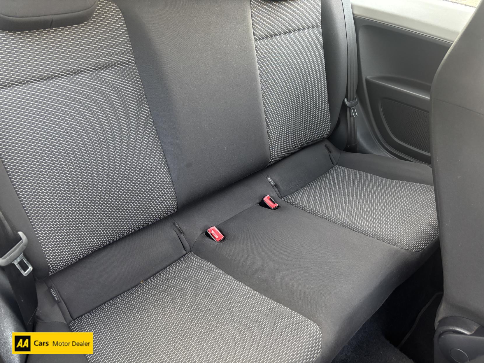 SEAT Mii 1.0 12v S Hatchback 3dr Petrol Manual Euro 5 (60 ps)