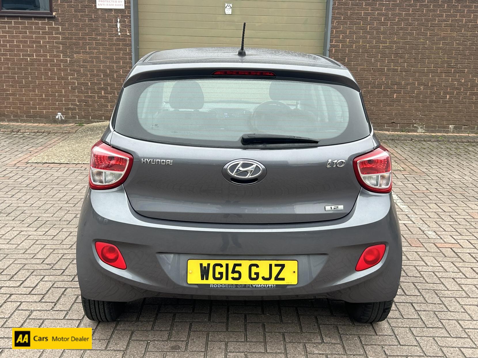 Hyundai i10 1.2 SE Hatchback 5dr Petrol Manual Euro 5 (87 ps)