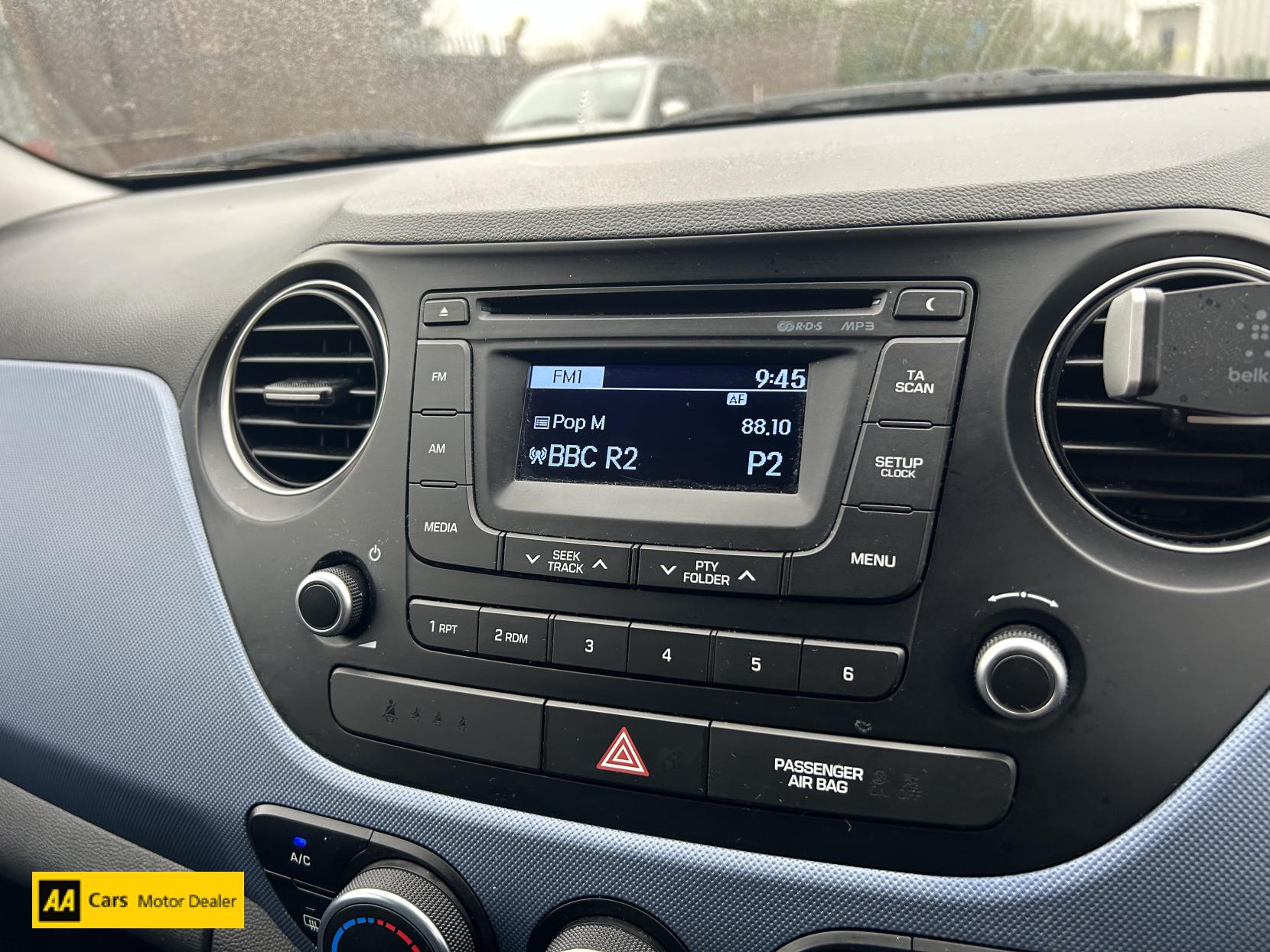 Hyundai i10 1.2 SE Hatchback 5dr Petrol Manual Euro 5 (87 ps)