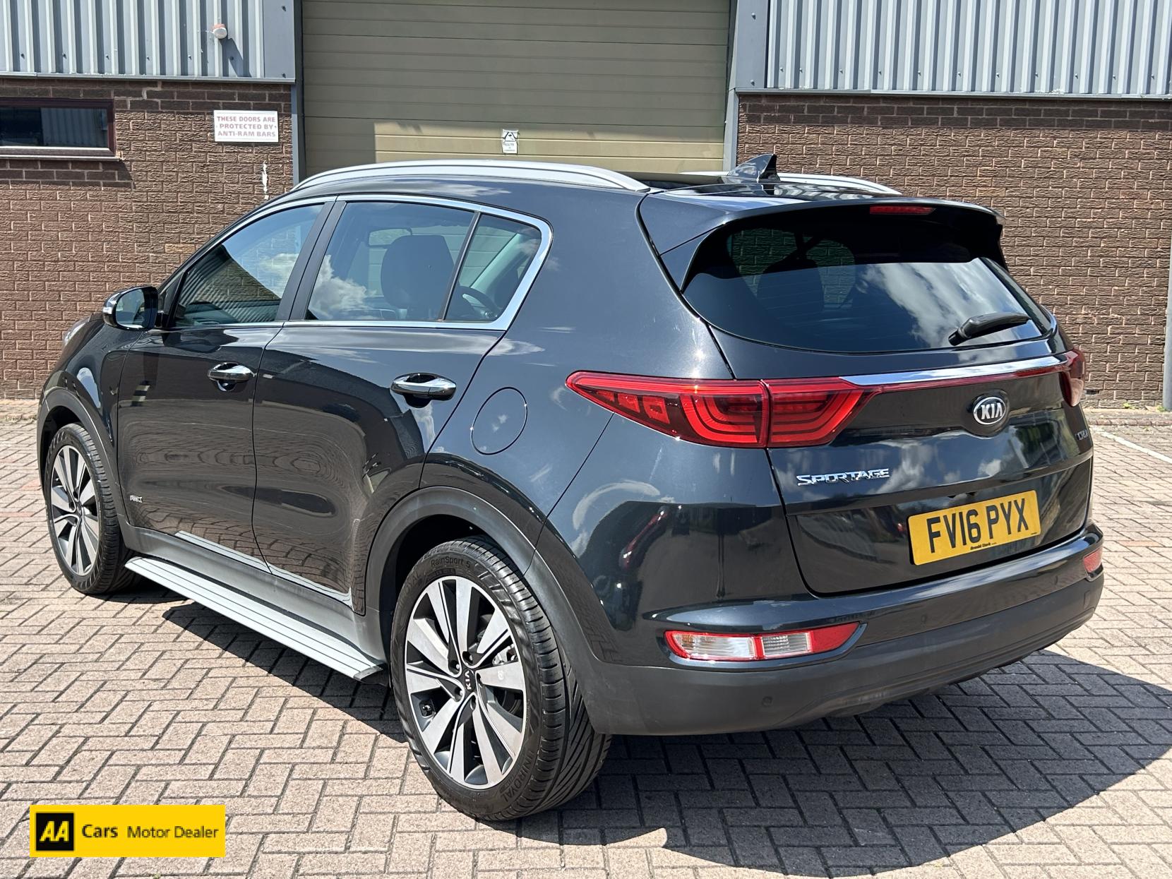 Kia Sportage 2.0 CRDi KX-4 SUV 5dr Diesel Manual AWD Euro 6 (182 bhp)