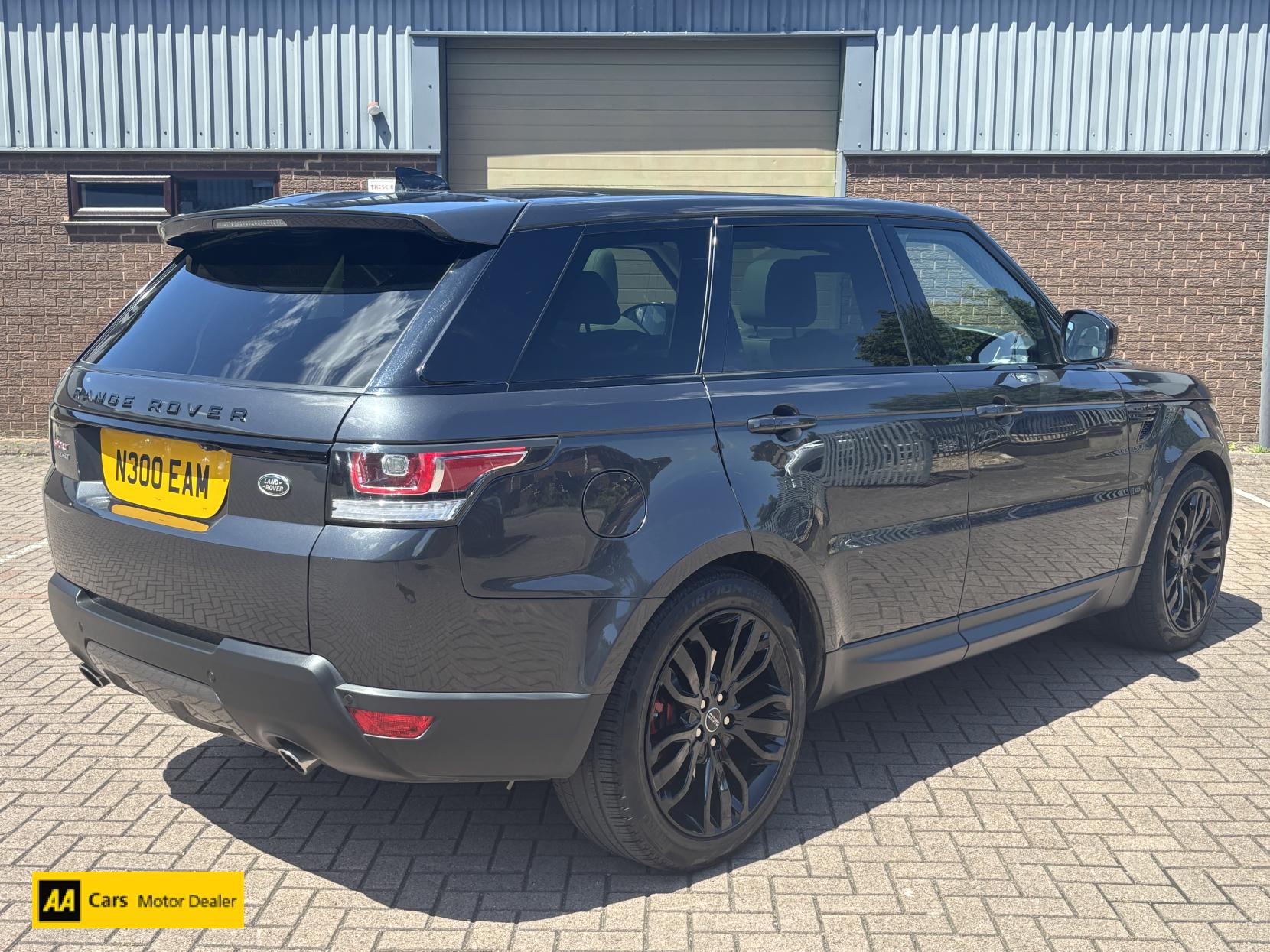 Land Rover Range Rover Sport 3.0 SD V6 HSE Dynamic SUV 5dr Diesel Auto 4WD Euro 6 (s/s) (306 ps)