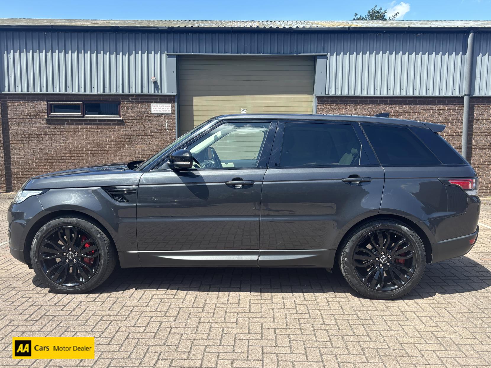 Land Rover Range Rover Sport 3.0 SD V6 HSE Dynamic SUV 5dr Diesel Auto 4WD Euro 6 (s/s) (306 ps)