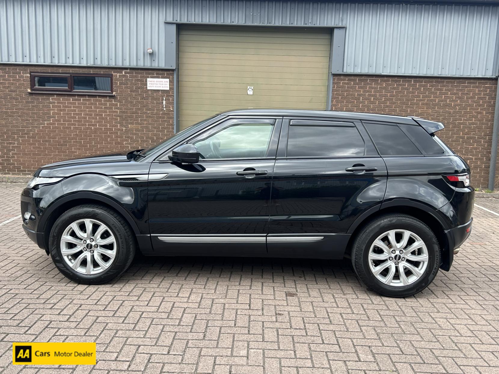 Land Rover Range Rover Evoque 2.2 SD4 Pure Tech SUV 5dr Diesel Auto 4WD Euro 5 (s/s) (190 ps)