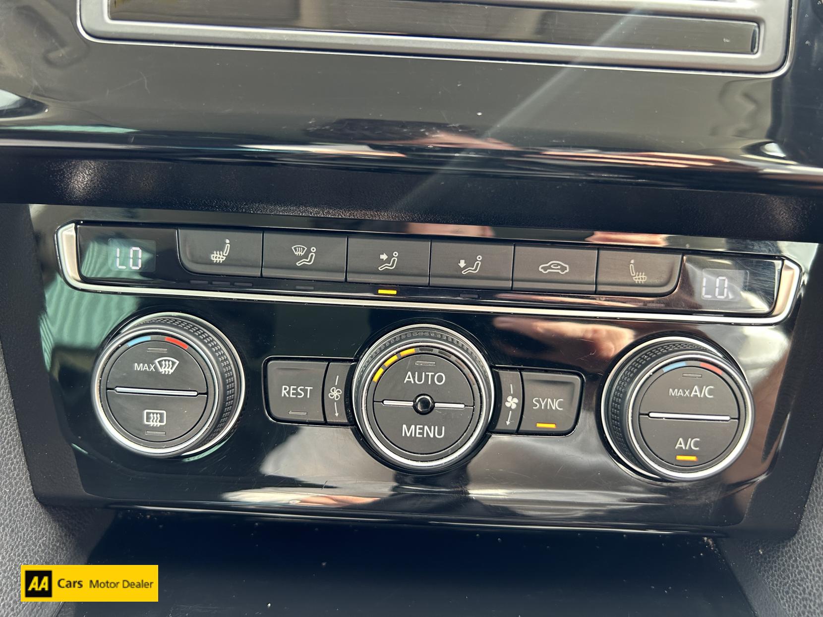 Volkswagen Passat 1.6 TDI BlueMotion Tech GT Estate 5dr Diesel Manual Euro 6 (s/s) (120 ps)