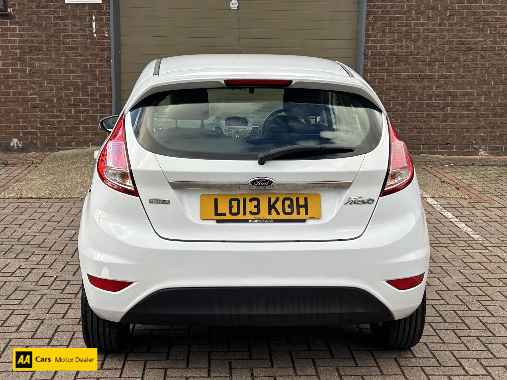 Ford Fiesta 1.25 Zetec Hatchback 5dr Petrol Manual Euro 5 (82 ps)